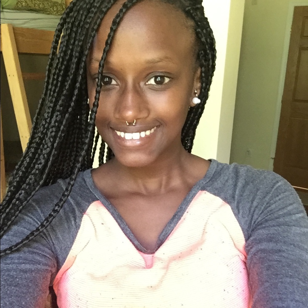 Meet your Posher, Antoinette